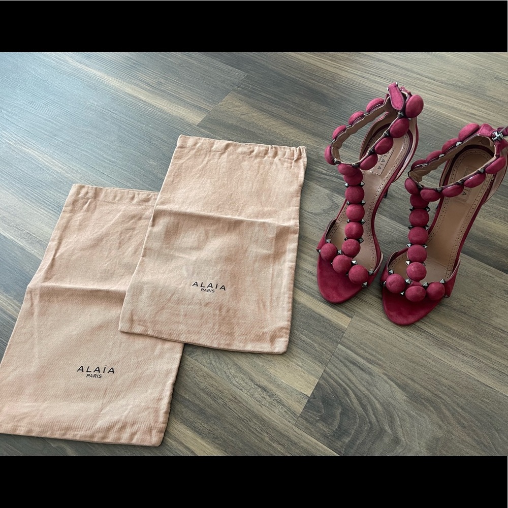 Alaia Bombe Sandals